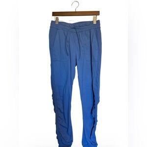 Lululemon beyond the studio joggers size 8